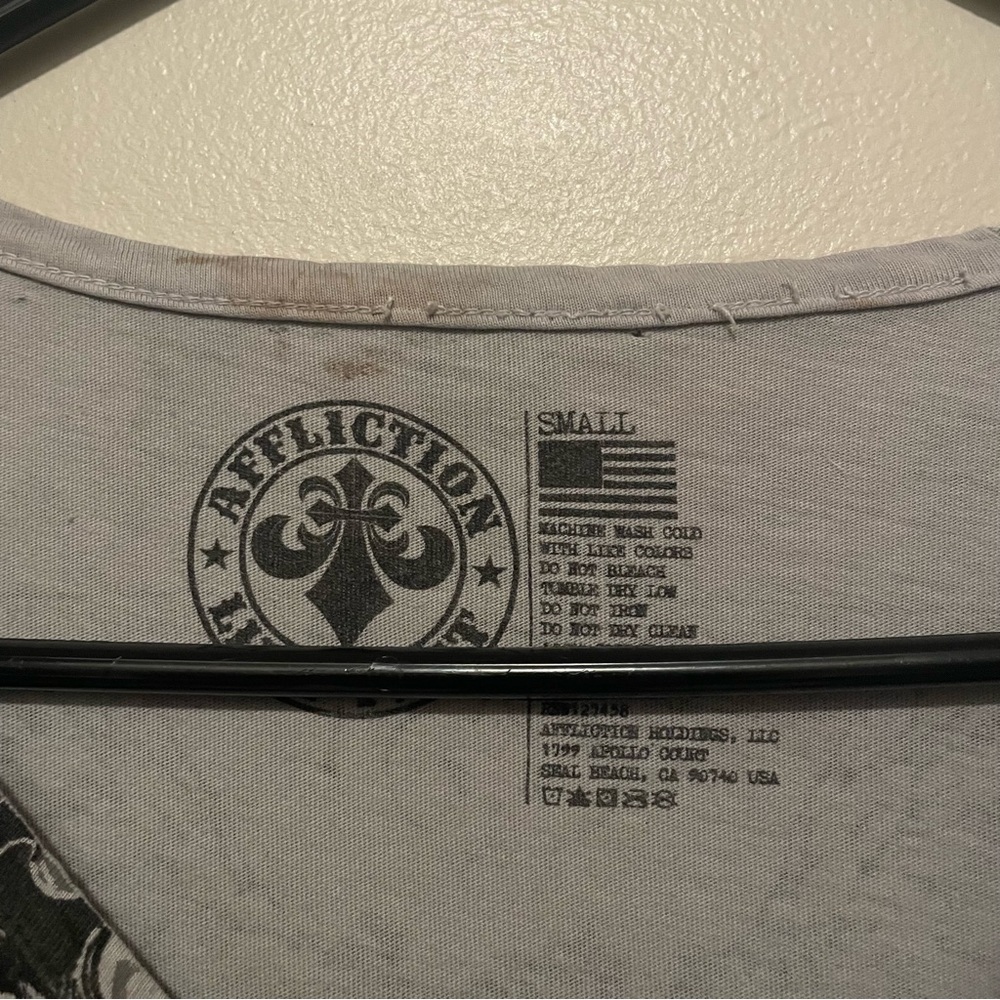 Women’s Affliction T Shirt - Picture 2 of 4